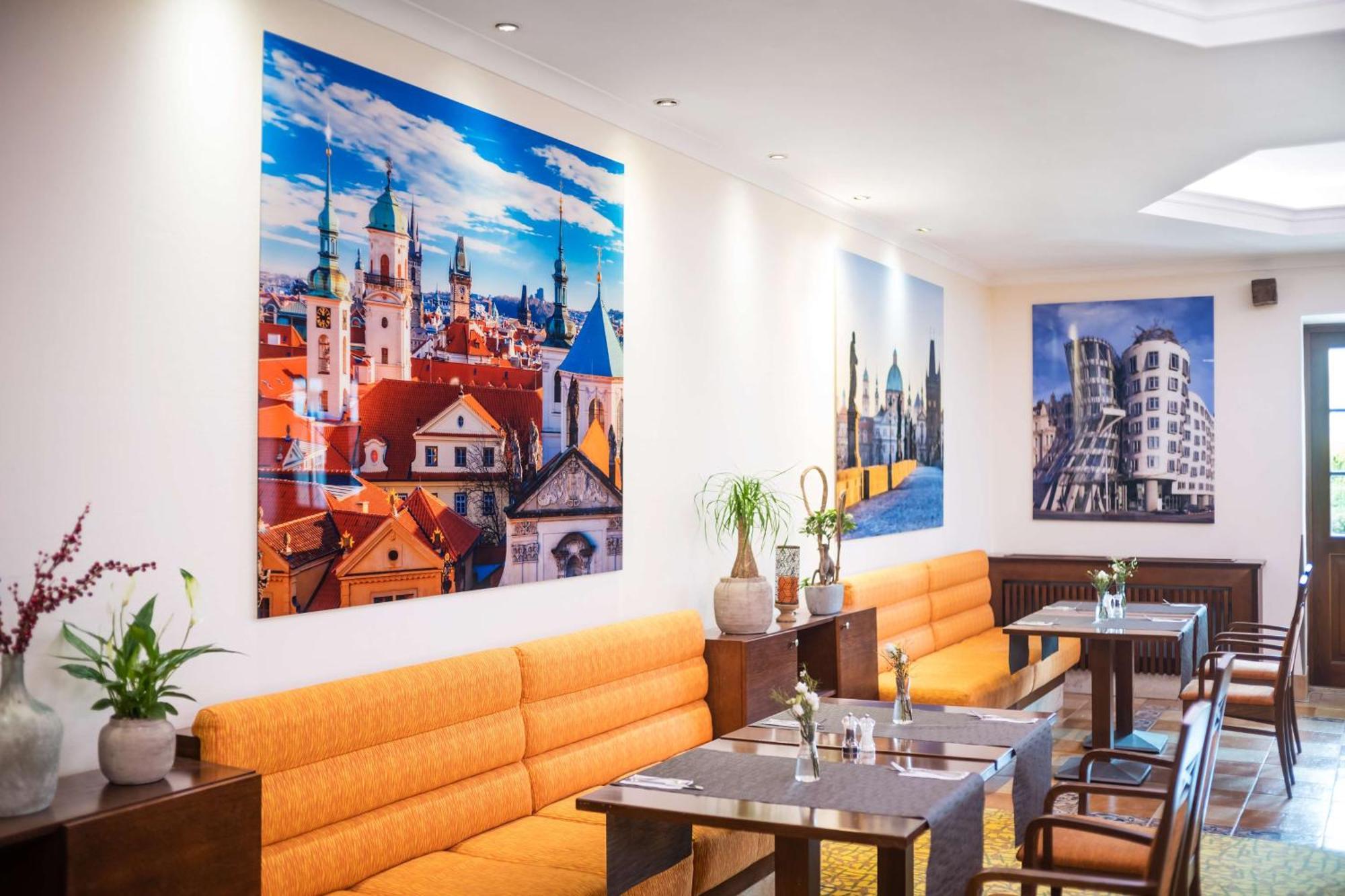 Lindner Hotel Prague Castle, Part Of Jdv By Hyatt Esterno foto