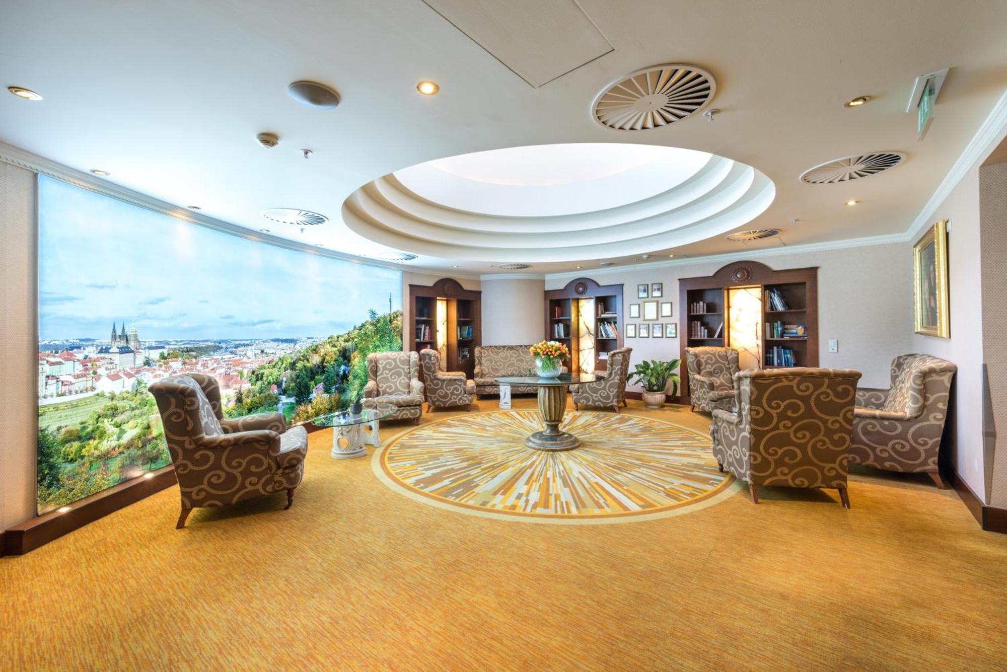 Lindner Hotel Prague Castle, Part Of Jdv By Hyatt Esterno foto